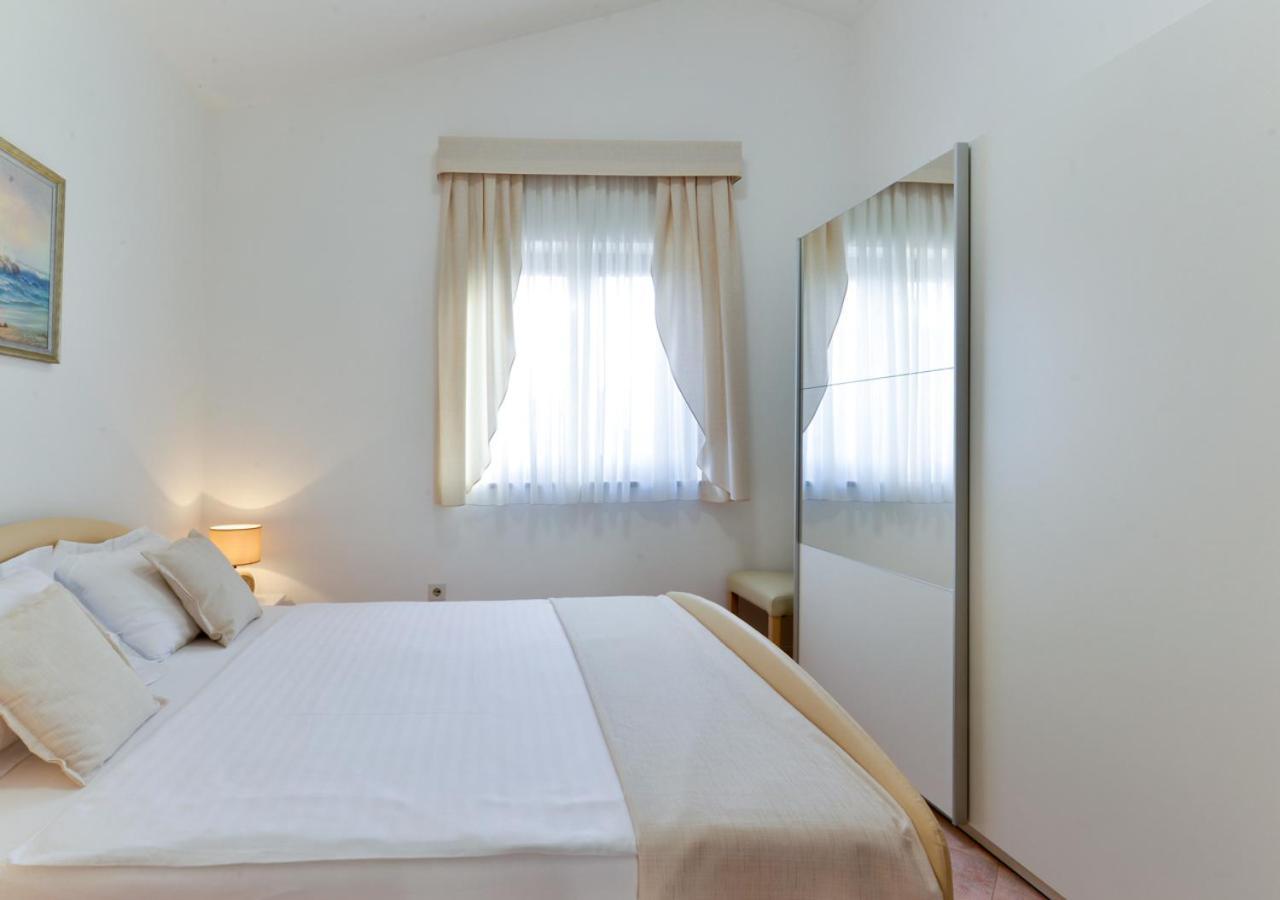 Apartments Villa Rosi Umag Ngoại thất bức ảnh